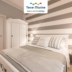  Bed & Breakfast La Bonheur, Terre Marine Italy